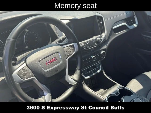 Used 2023 Silver GMC SLT image 19