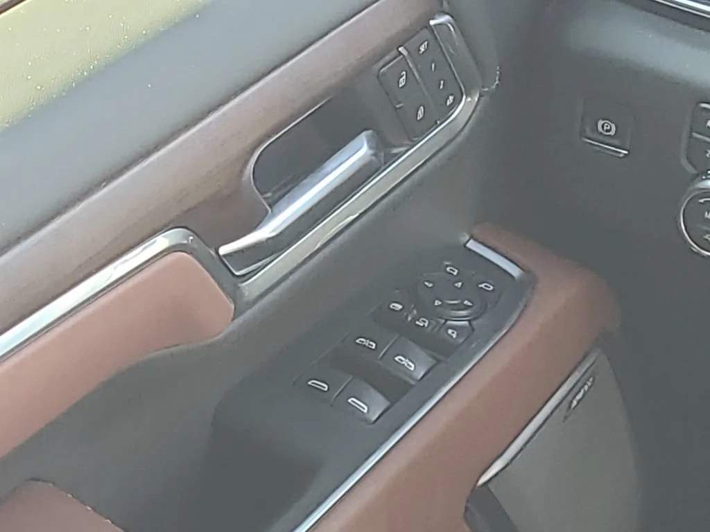 New 2026 Glacier White Tricoat GMC Denali Ultimate image 19
