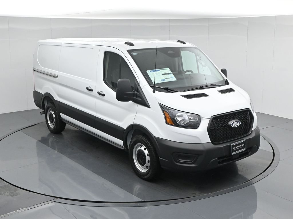 New 2026 Oxford White Ford Base image 28