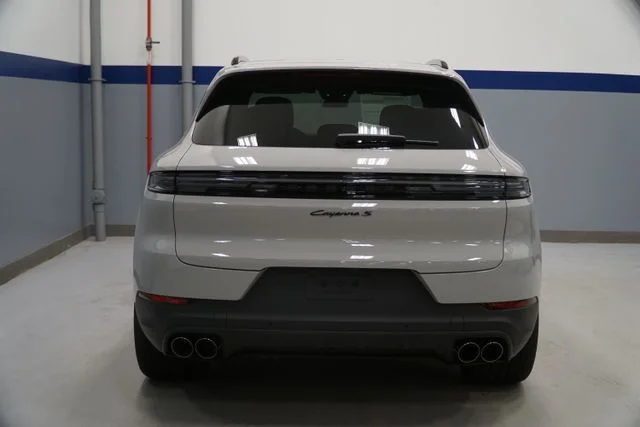 2026 Porsche Cayenne S - Photo 7