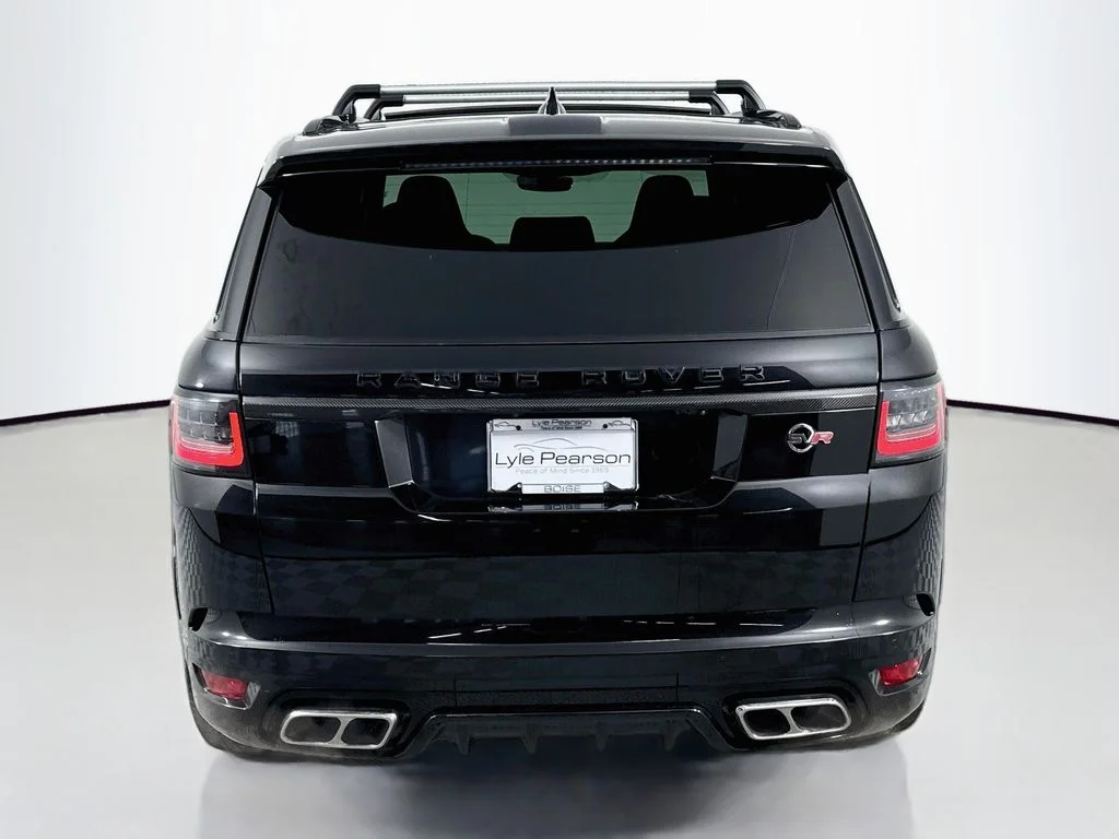 Used 2021  Land Rover SVR image 10