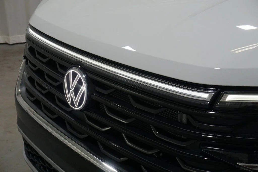 2025 Volkswagen Atlas Cross Sport SE w/Tech - Photo 34