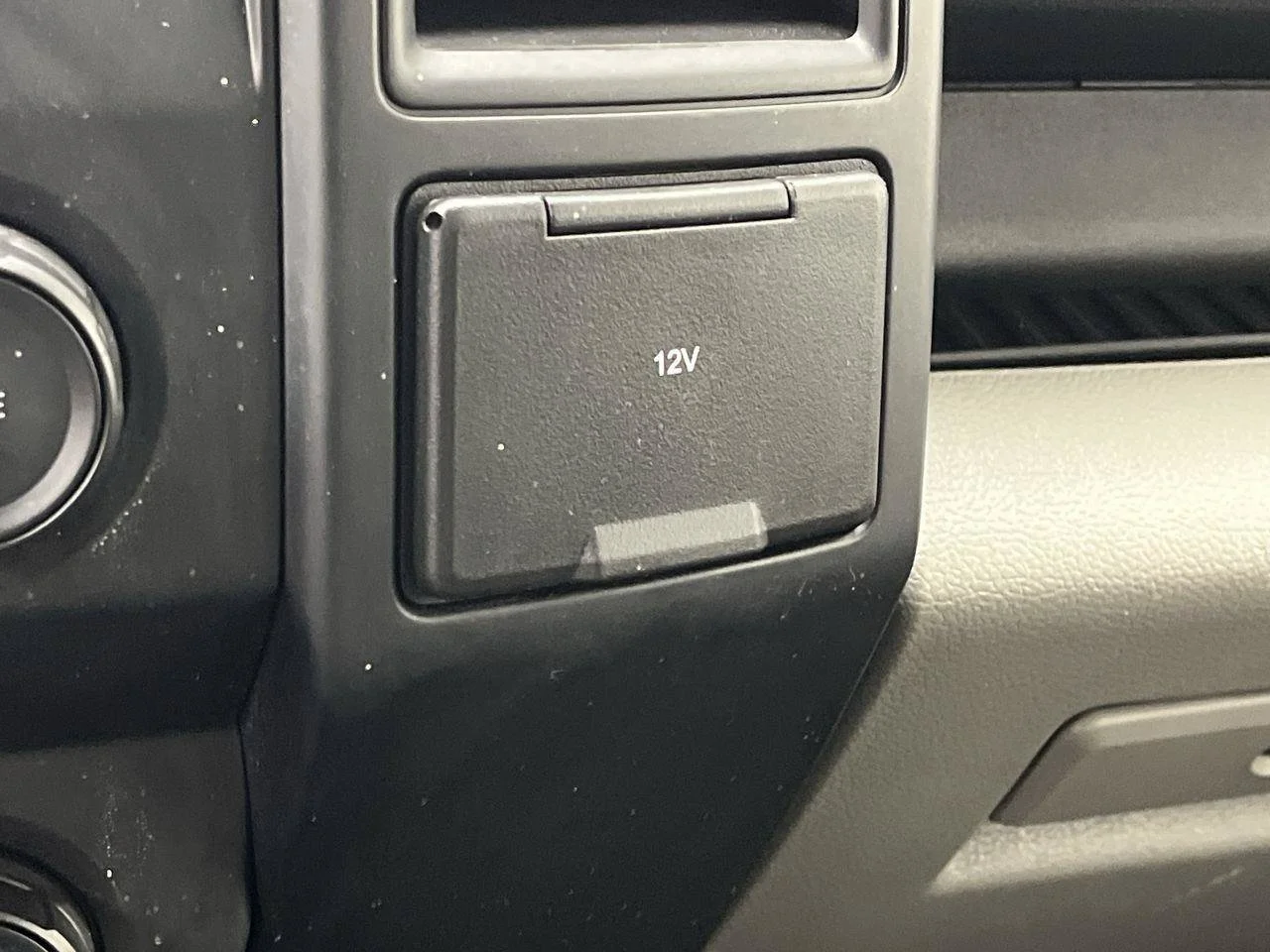 Used 2020 White Ford XL image 17