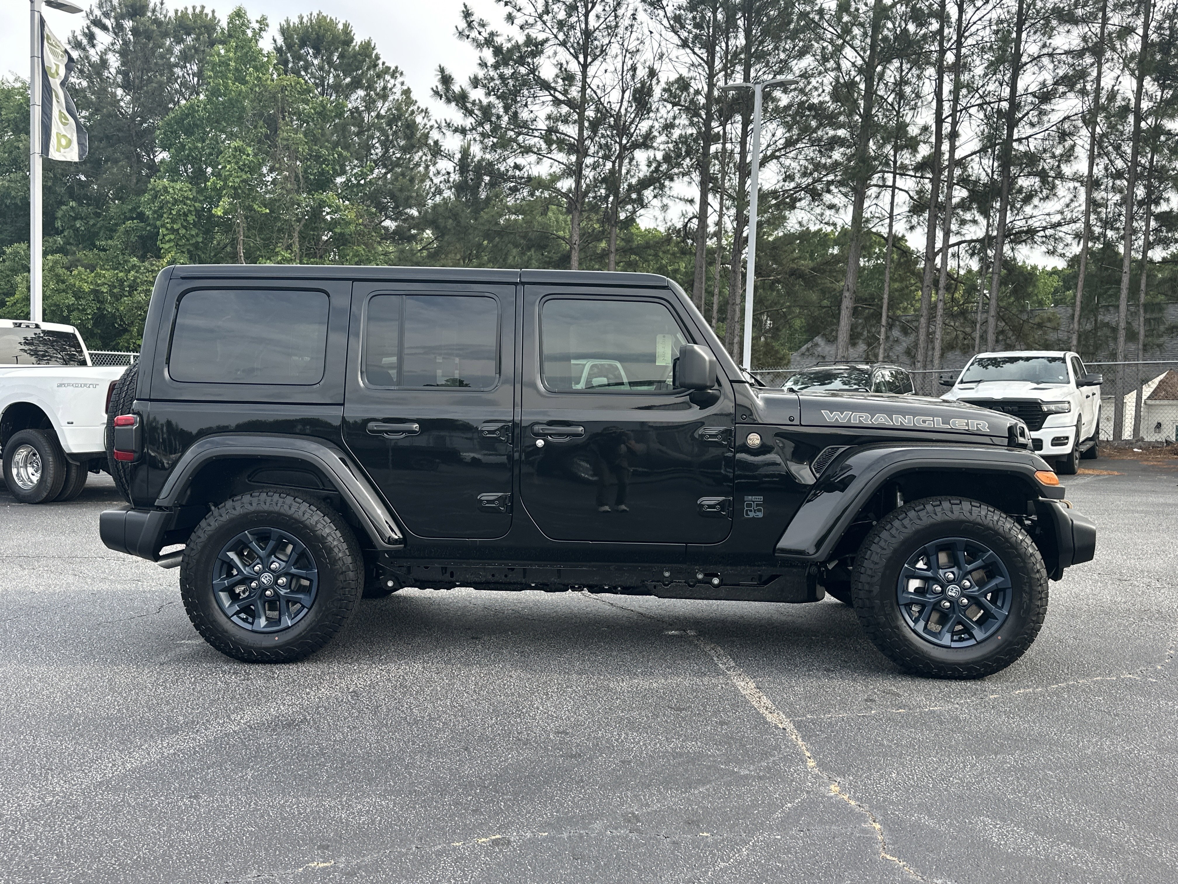 New 2026 Black Clearcoat Jeep 85th Anniversary image 9