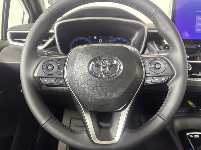 New 2026 Ice Cap with Midnight Black Metallic roof <sup>1</sup> Toyota  XSE image 17