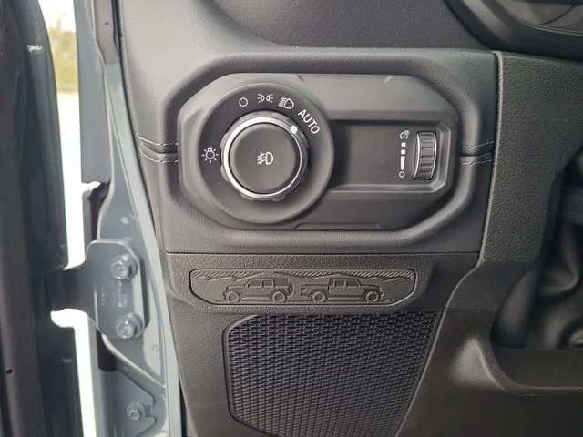 2026 Jeep Wrangler 4-Door Sahara - Photo 20