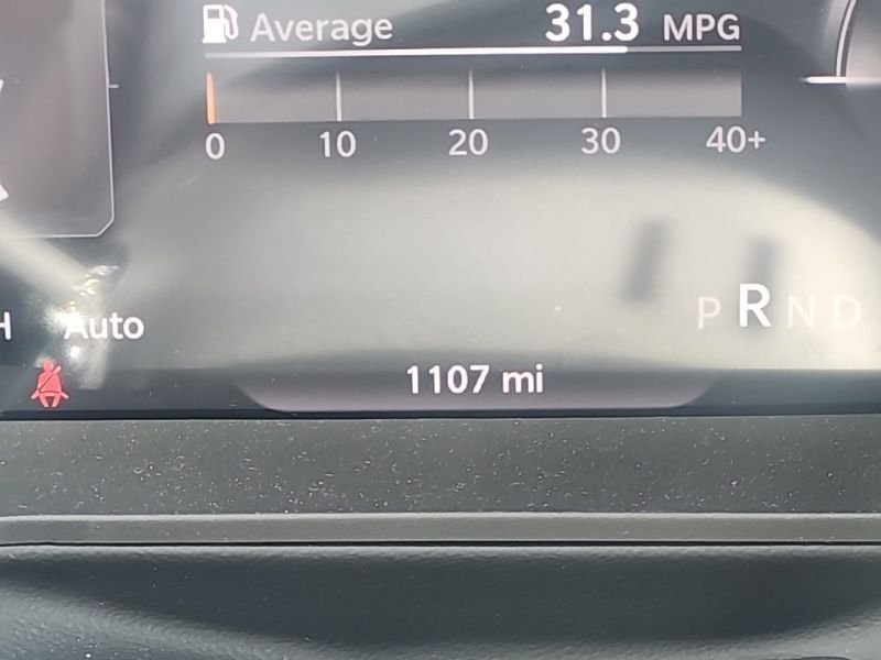 Used 2026 White Jeep Laredo image 7