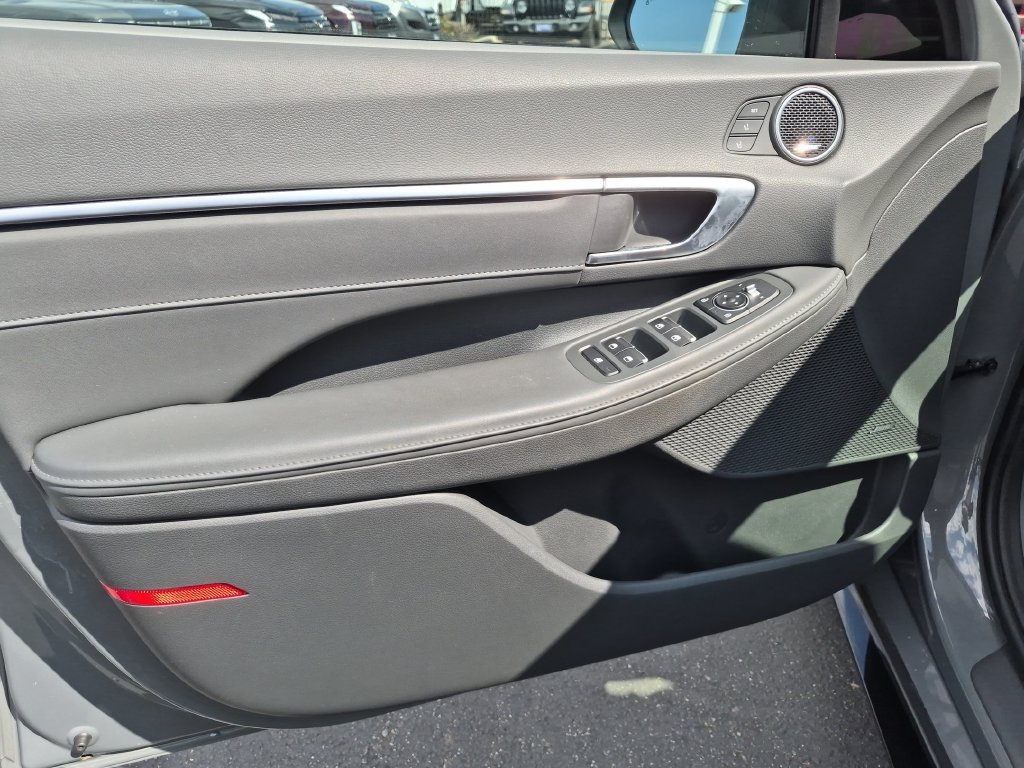 2020 Hyundai Sonata Limited - Photo 12