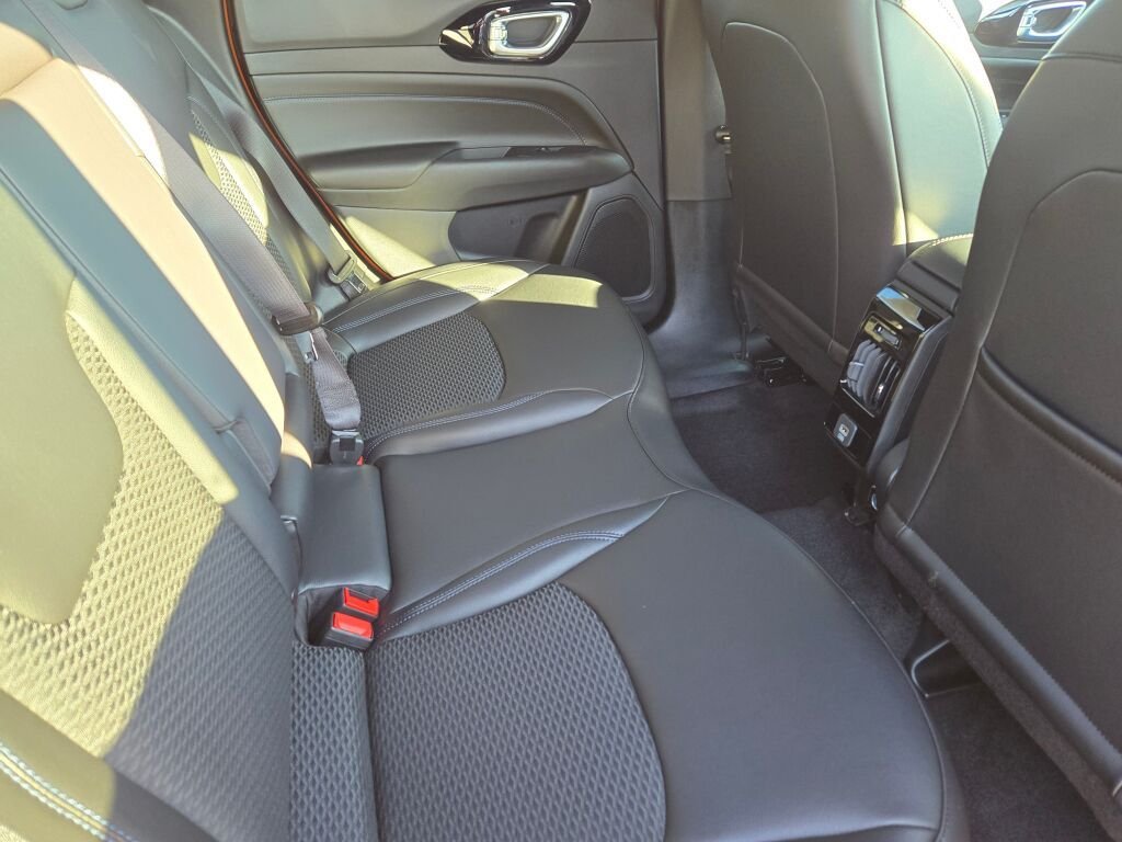 New 2026 Joose Exterior Paint Jeep Latitude image 10