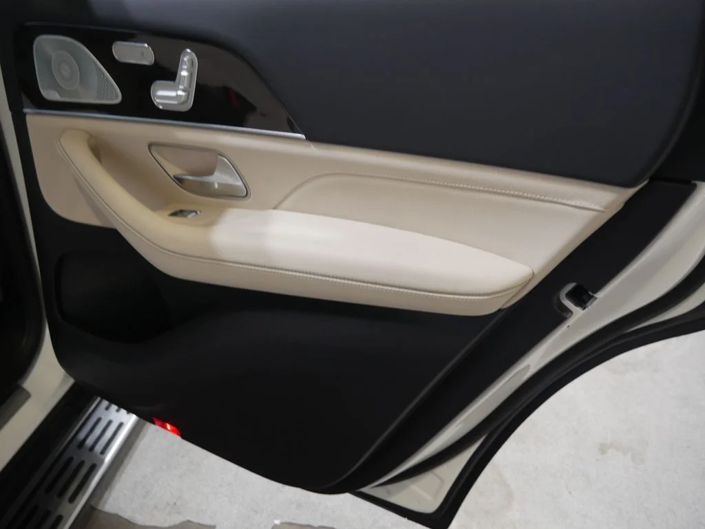 New 2026 Polar White Mercedes-Benz GLS 450 image 28