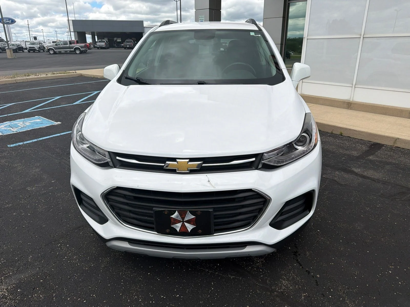 Used 2017 Chevrolet Trax LT with VIN 3GNCJPSB1HL290501 for sale in Warsaw, IN