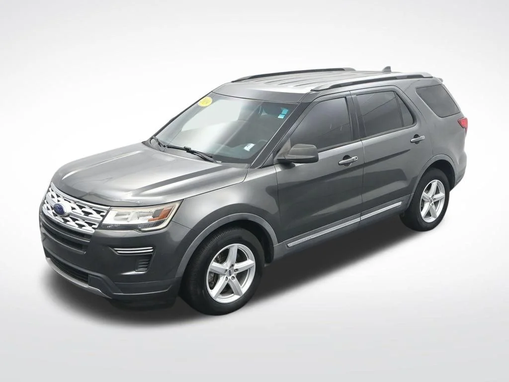 Used 2019 Gray Ford XLT image 22