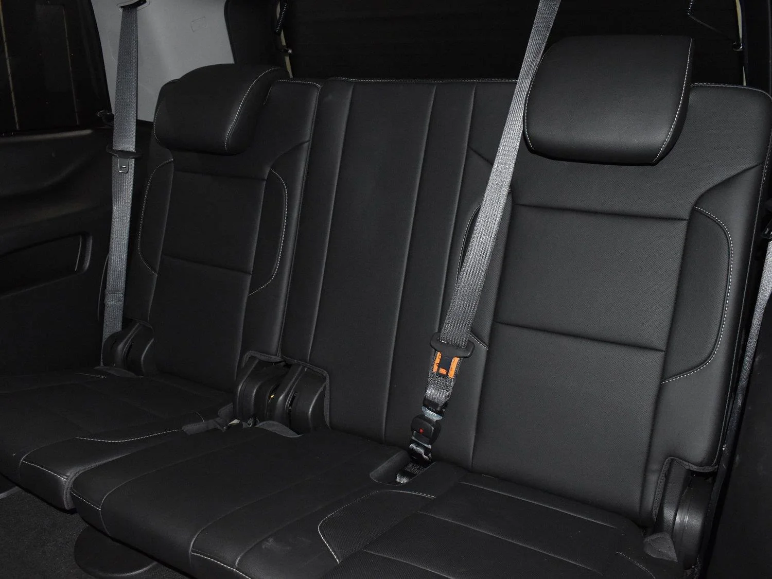 Used 2018 Black Chevrolet Premier image 33