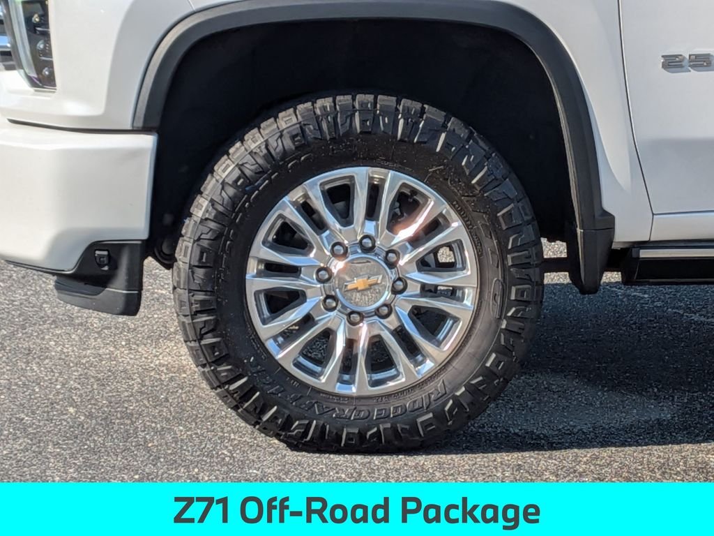 Used 2023 Beige Chevrolet High Country image 12