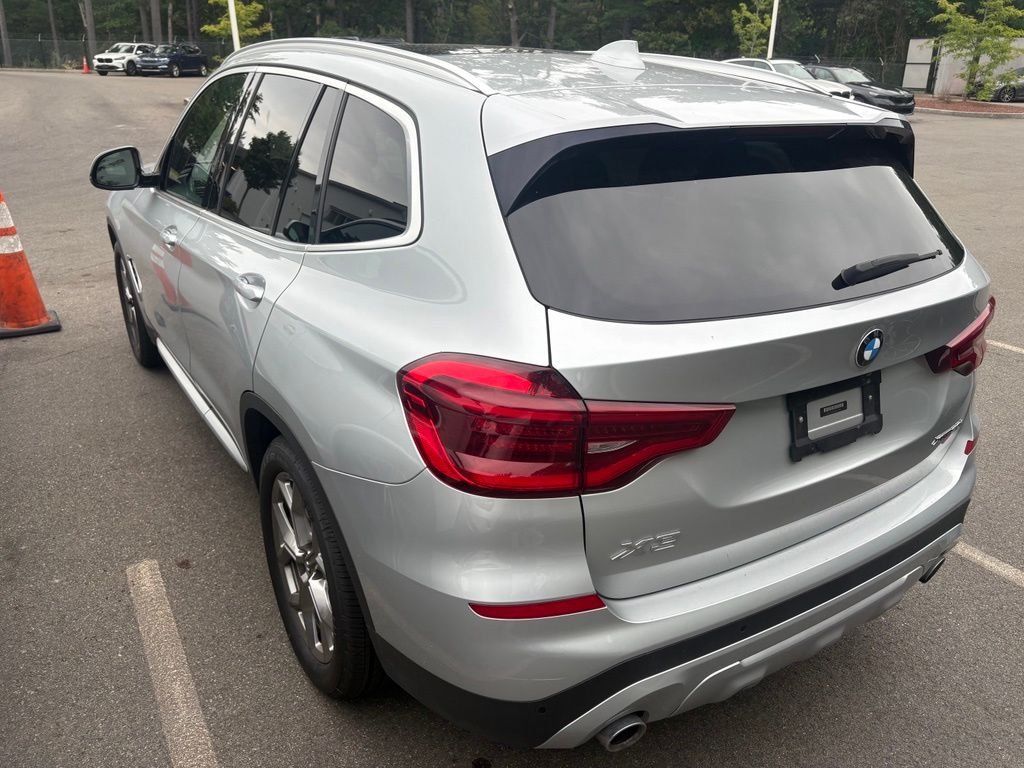 Used 2021 Glacier Silver Metallic BMW xDrive30i image 3