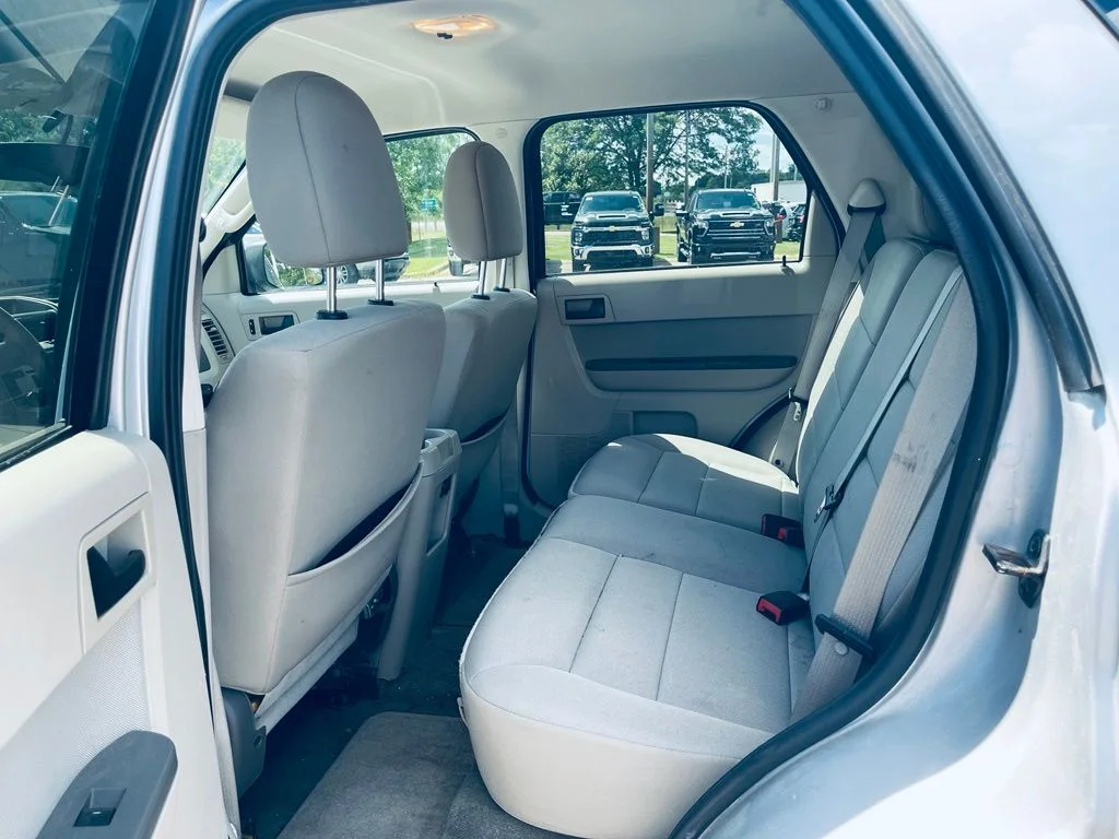 Used 2011 Silver Ford XLT image 19