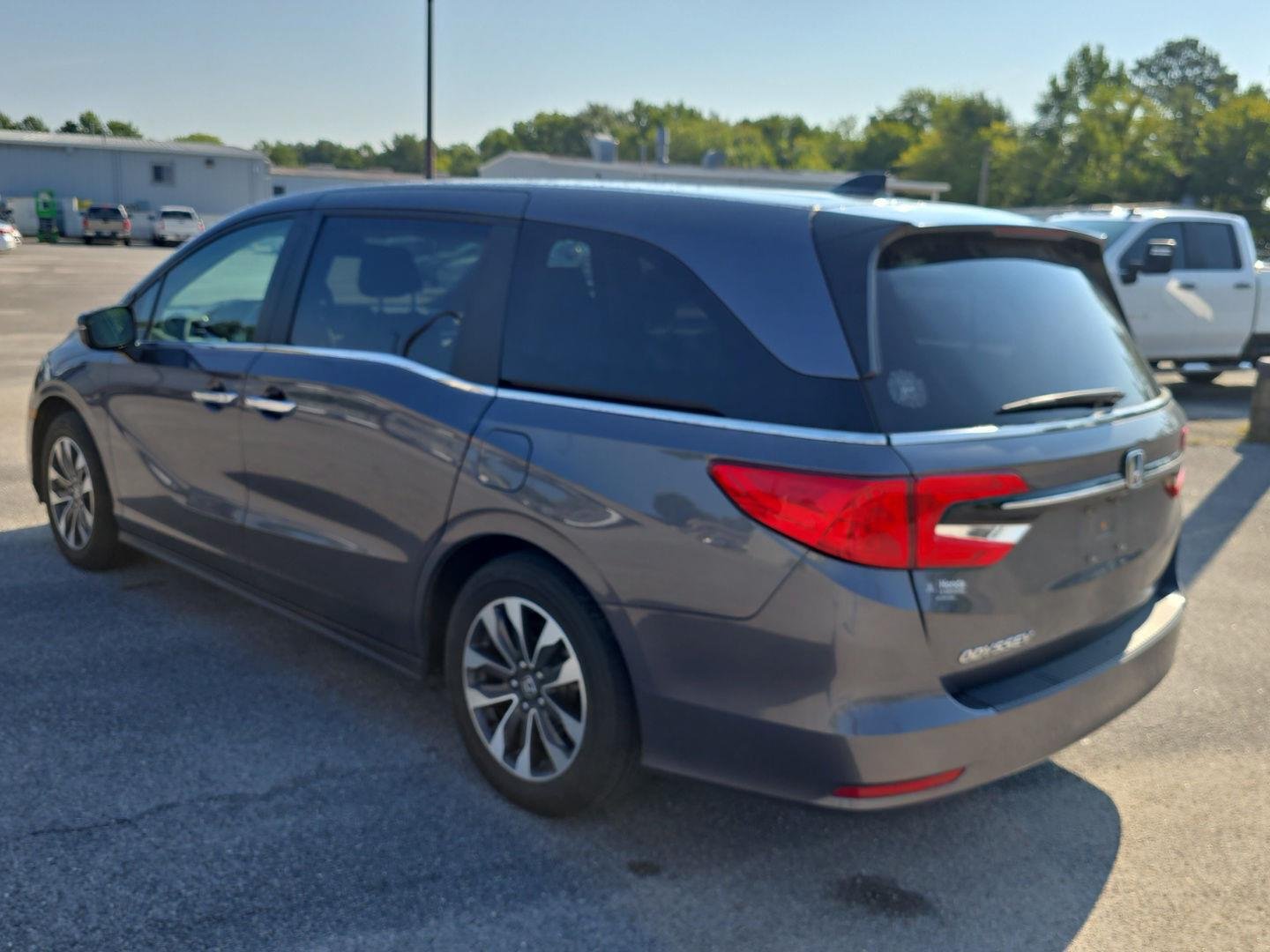 Used 2024 Modern Steel Metallic Honda EX-L image 7