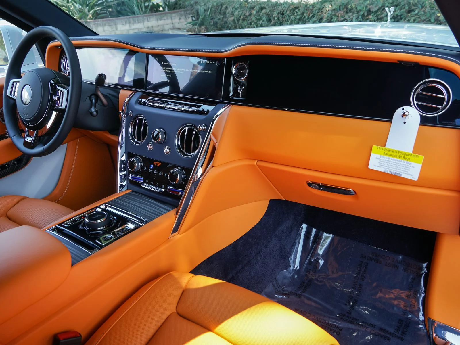 New 2026 Arctic White Rolls-Royce  image 2