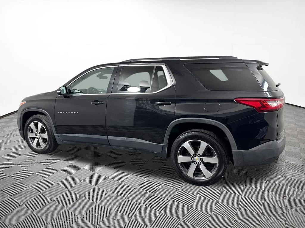 Used 2019 Black Chevrolet 3LT image 11