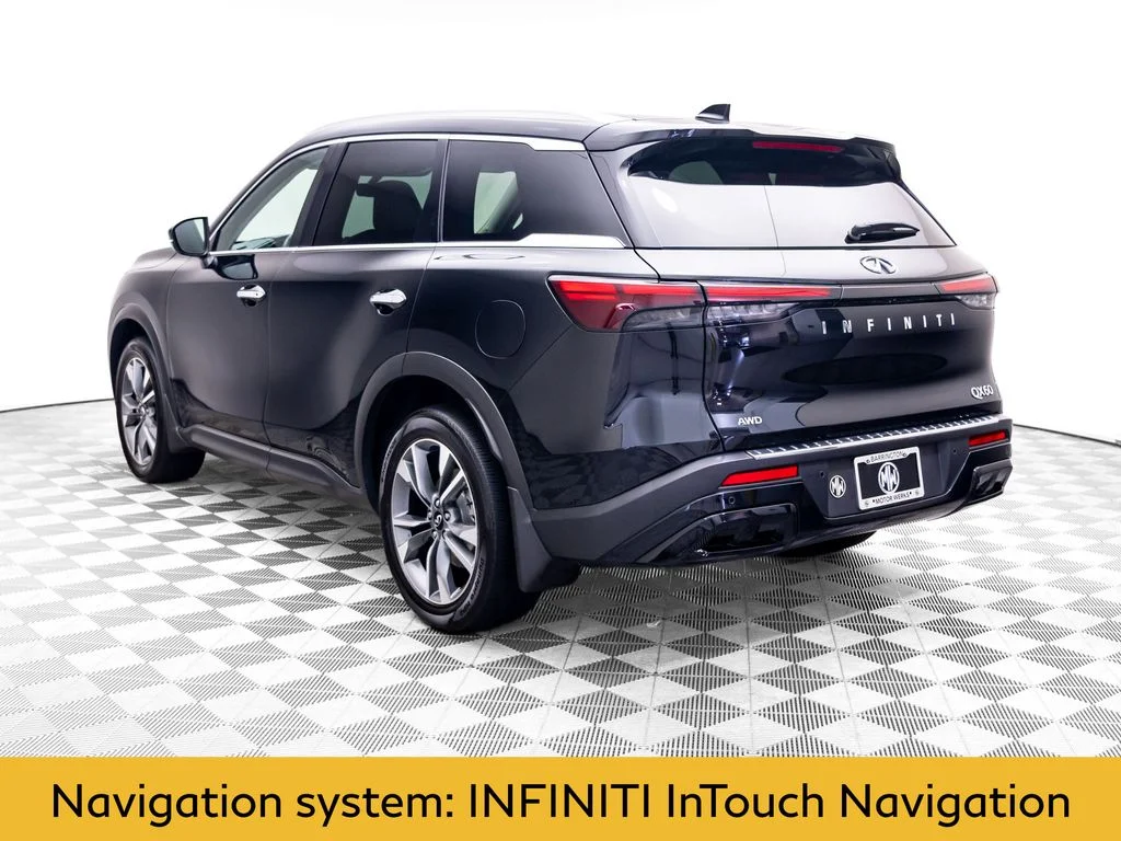 Certified Used 2023 Black INFINITI LUXE image 4