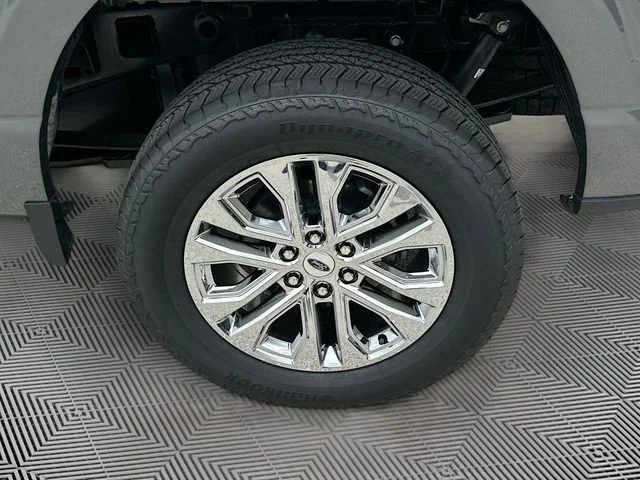 New 2026 Gray Metallic Ford Lariat image 20