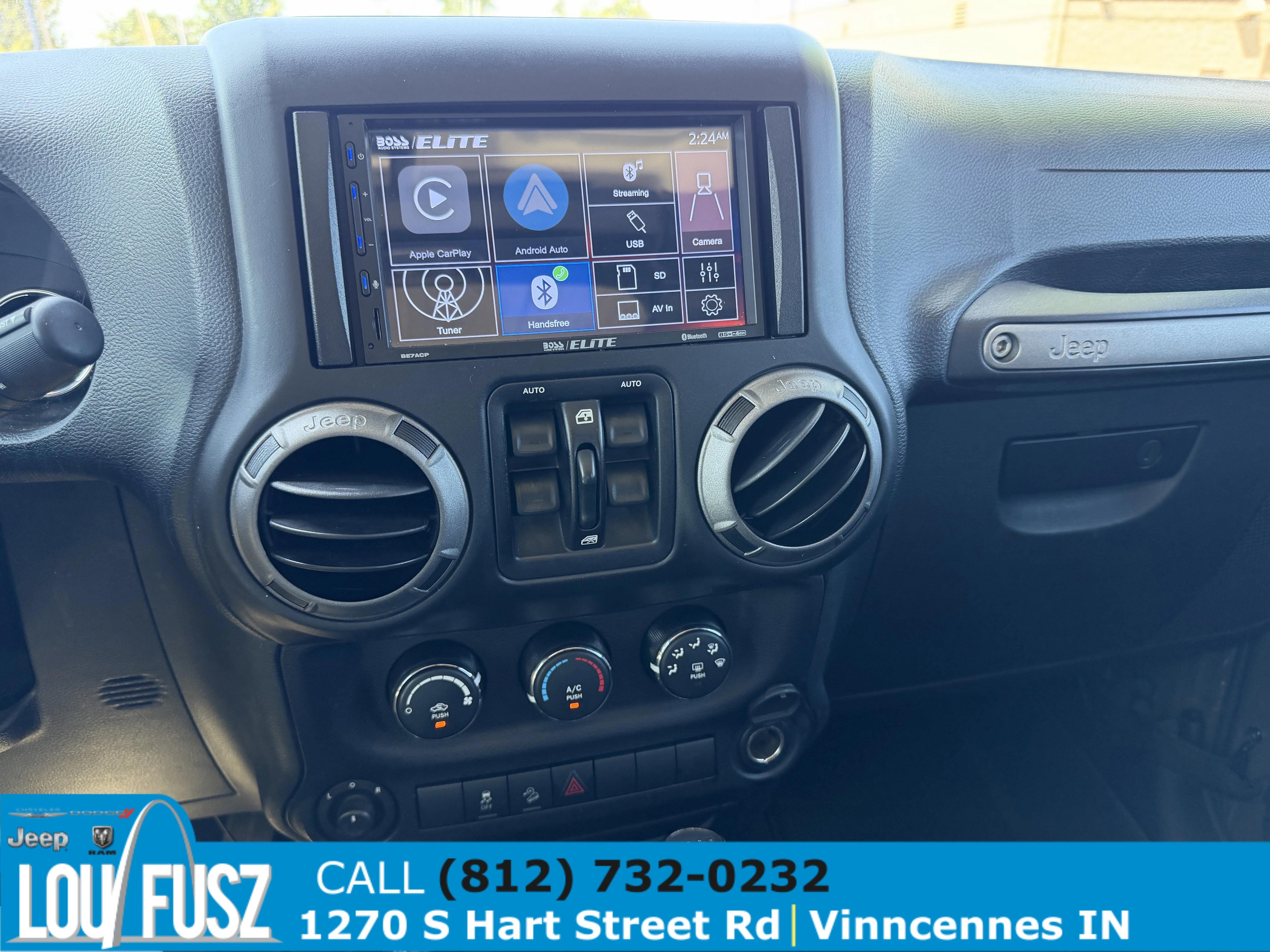 Used 2016 Green Jeep Sport image 17