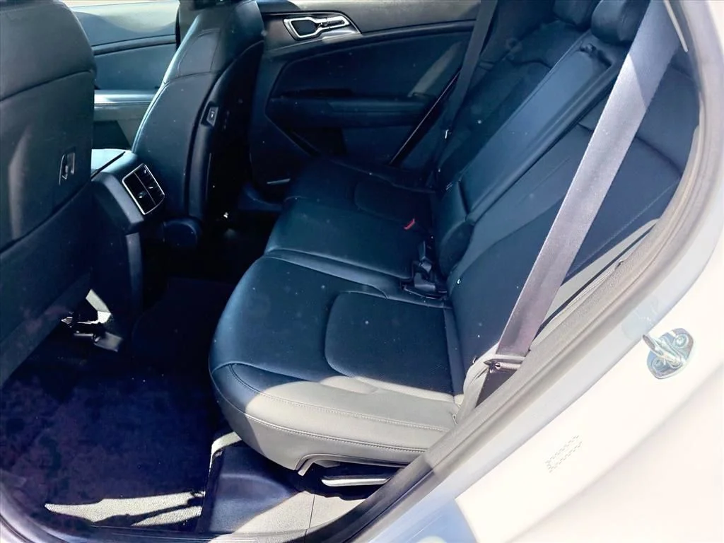Used 2025 White Kia EX image 10