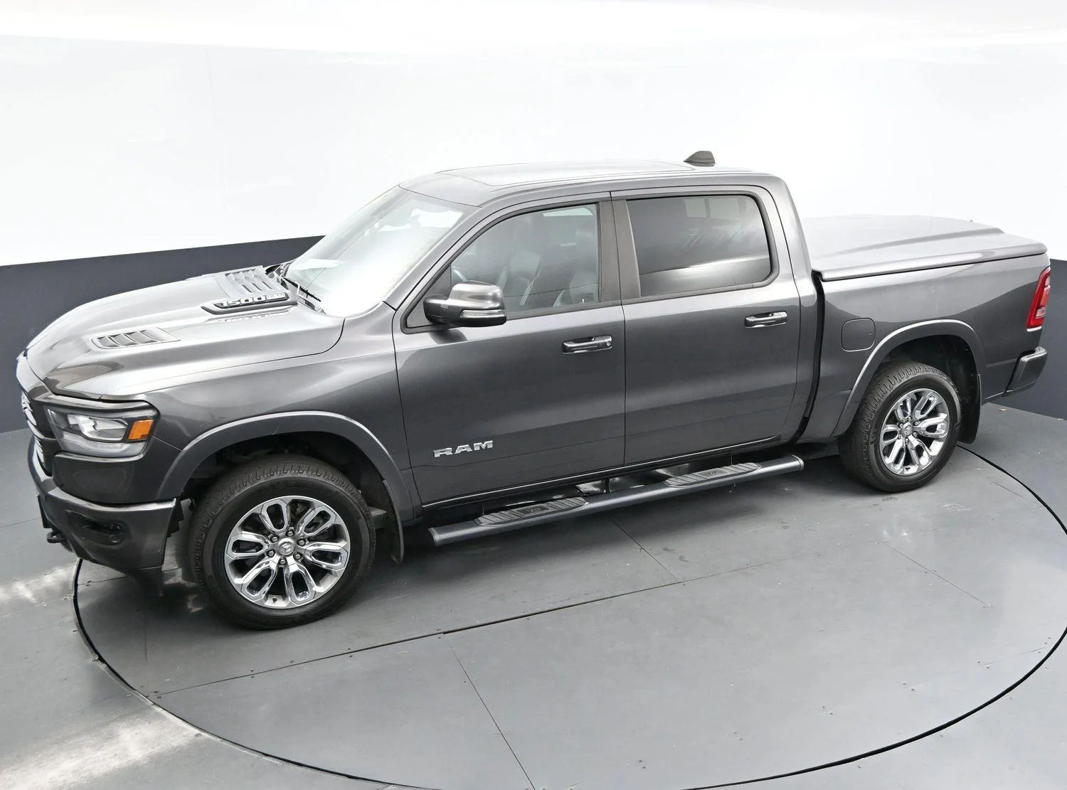 Used 2021 Granite Crystal Metallic Clearcoat Ram Laramie image 38