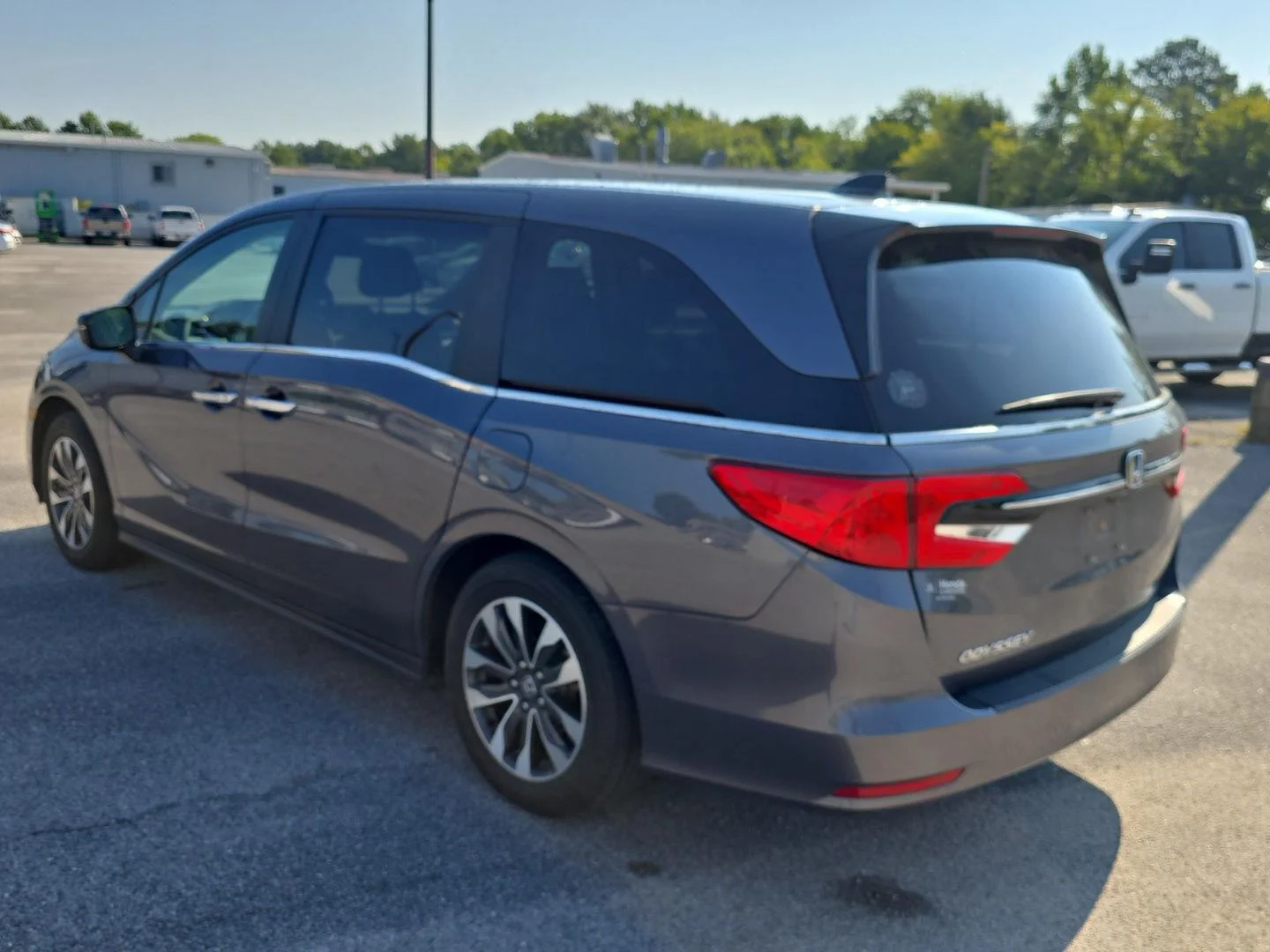 Used 2024 Modern Steel Metallic Honda EX-L image 7