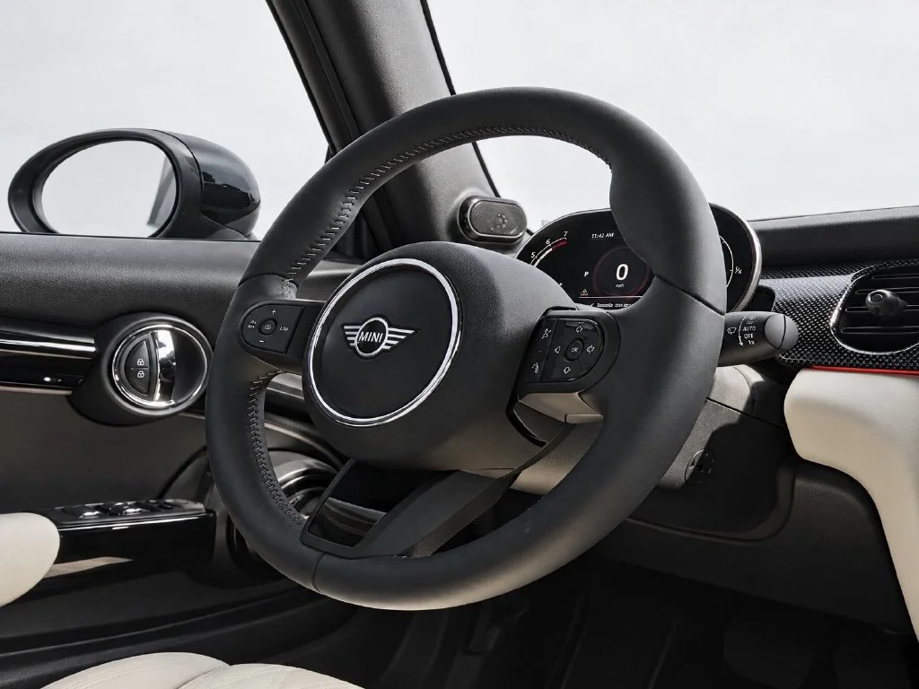 Used 2024 Black MINI Signature image 27