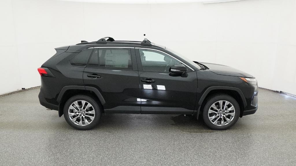2025 Toyota RAV4 XLE Premium - Photo 22