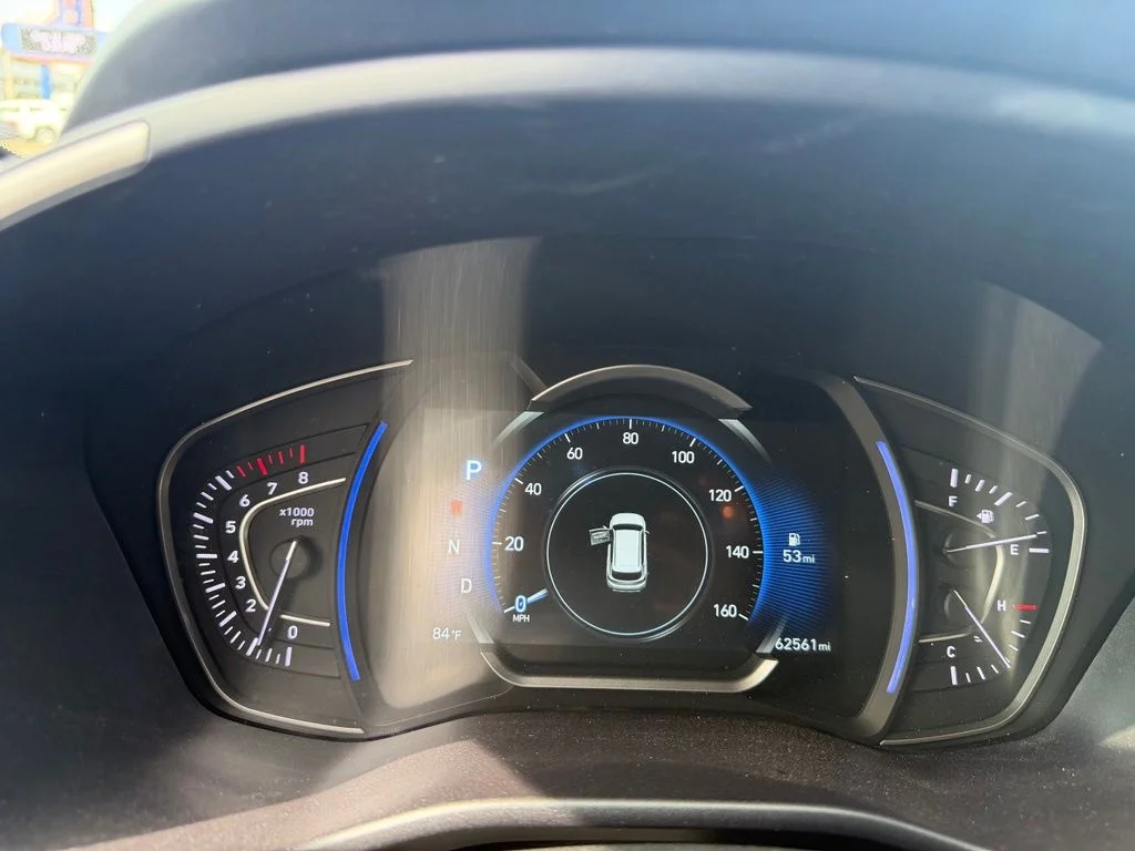Used 2020 Silver Hyundai SEL image 13