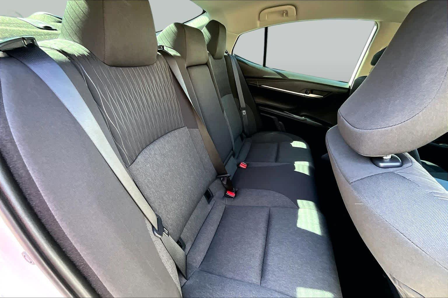 Certified Used 2025 Ice Toyota LE image 20