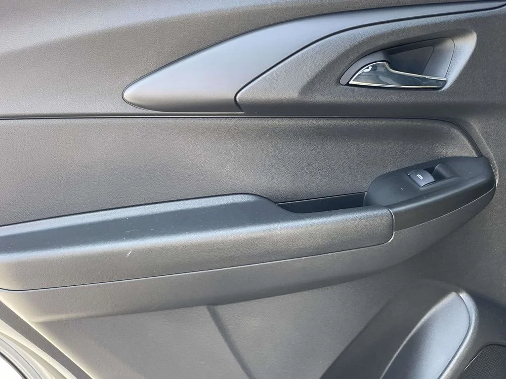 Used 2025 Gray Chevrolet LT image 20
