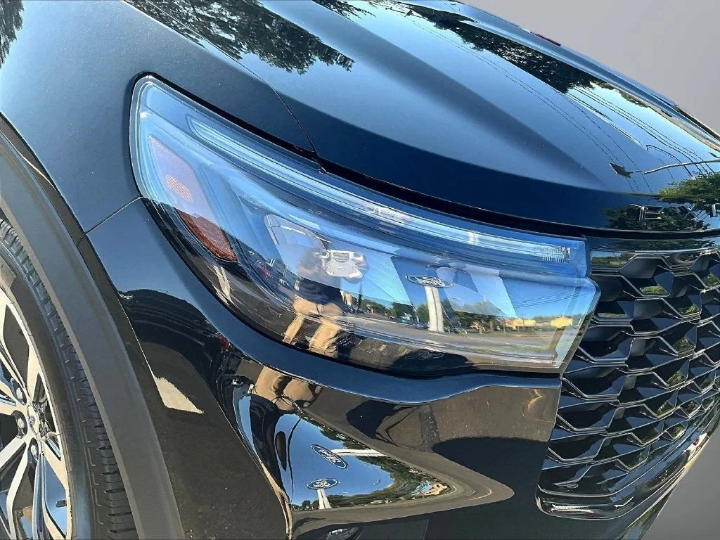 Used 2026 Black Metallic Ford ST-Line image 34