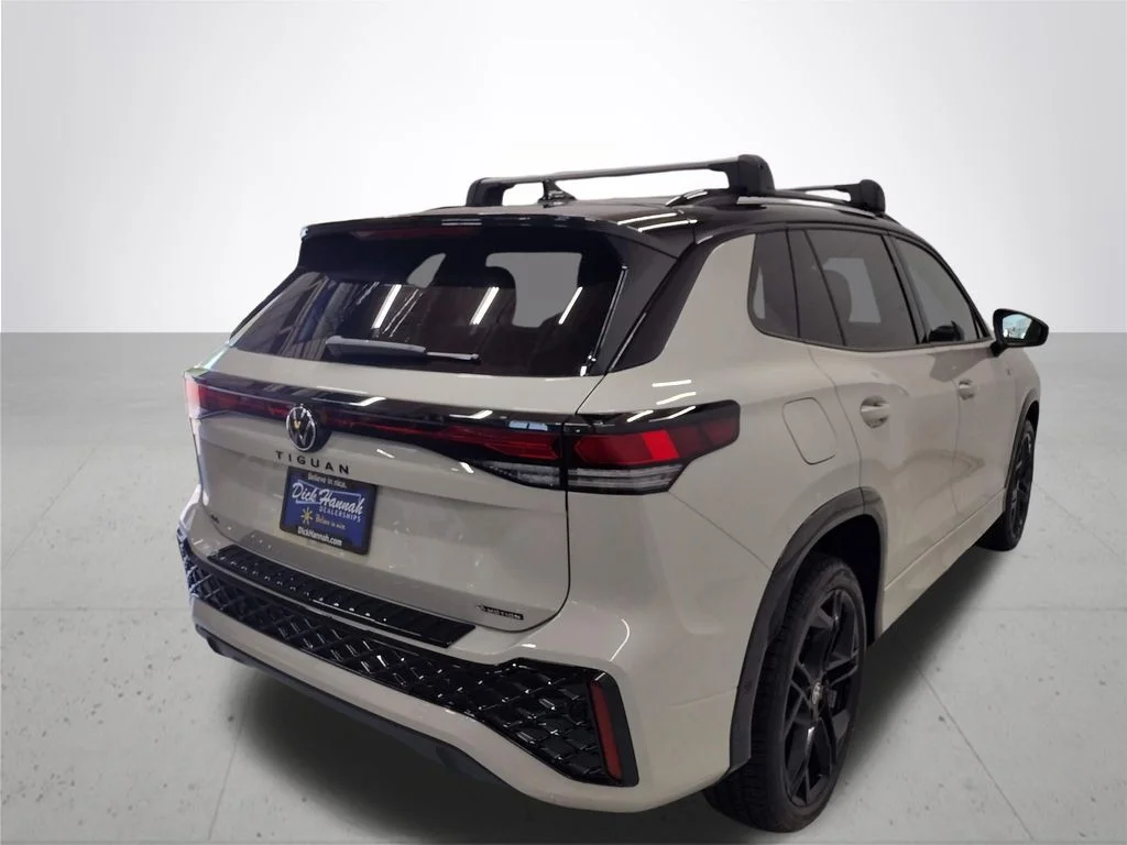 New 2026 Beige Volkswagen 2.0T SE R-Line Black image 12