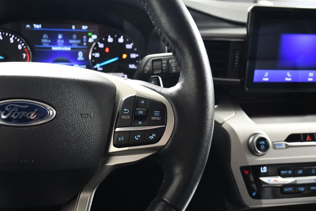 Used 2020 Agate Black Metallic Ford XLT image 29