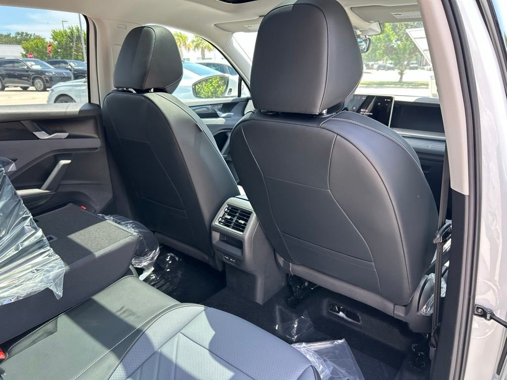New 2026 White Volkswagen 2.0T SE image 45