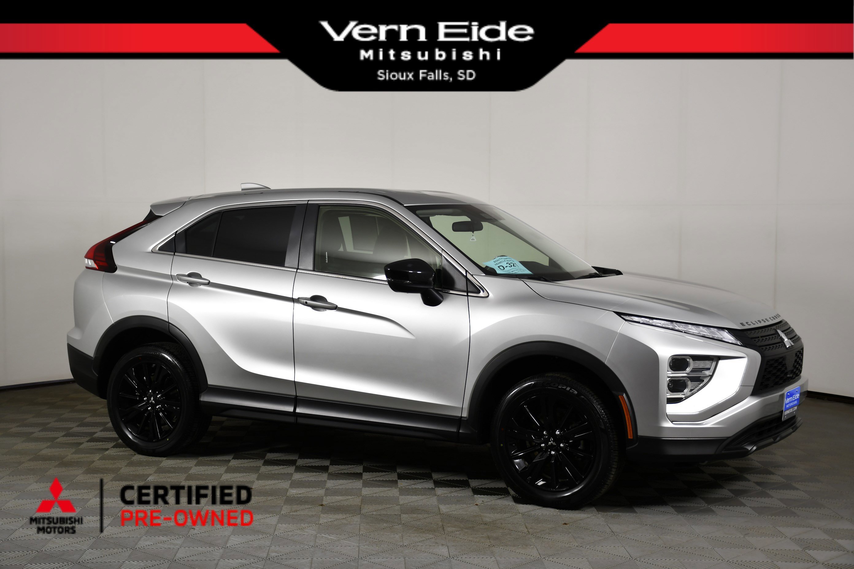 2024 Mitsubishi Eclipse Cross LE S-AWC's photo
