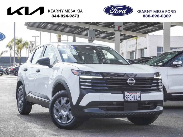 2025 Nissan Kicks S