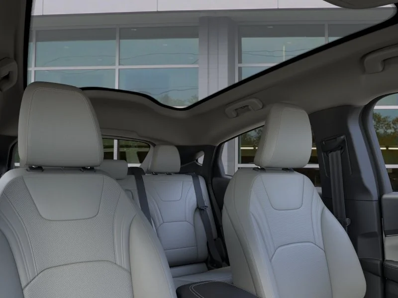 New 2026 Star White Metallic Tri-coat Ford Premium image 46