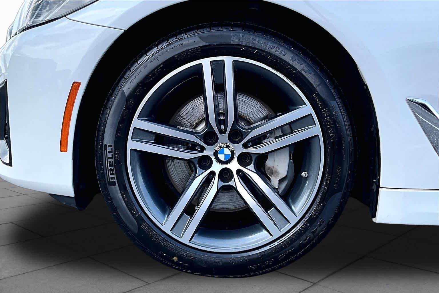 Used 2023 Mineral White Metallic BMW 530i xDrive image 11