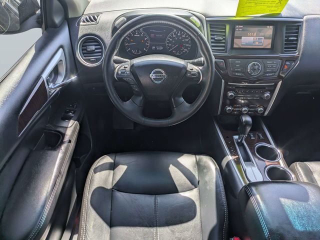 Used 2013 Black Nissan SL image 17