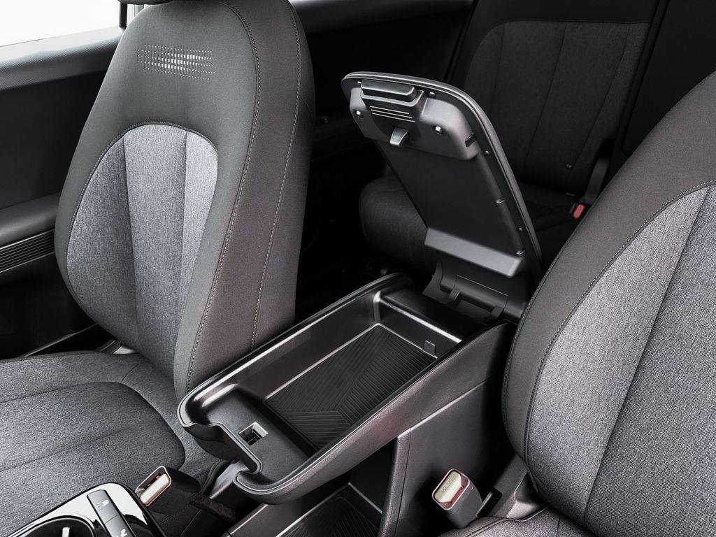New 2026 Blue Hyundai SE image 18