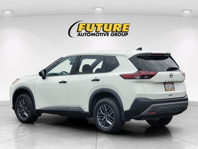 Used 2023 White Nissan S image 7