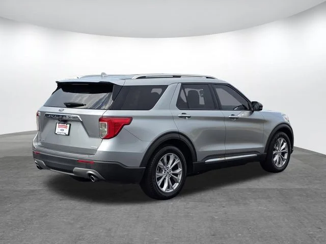 Certified Used 2020 Silver Metallic Ford Limited image 4