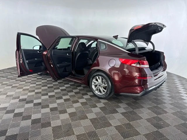 Used 2019 Purple Kia LX image 16