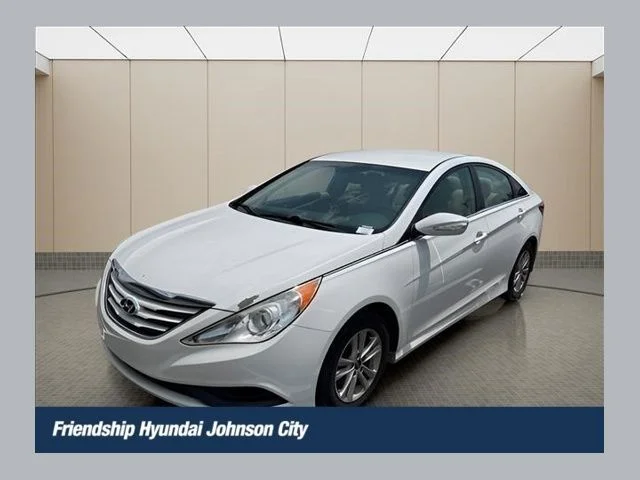 Used 2014 White Hyundai GLS image 1