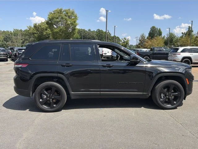Used 2025 Black Jeep Limited image 5