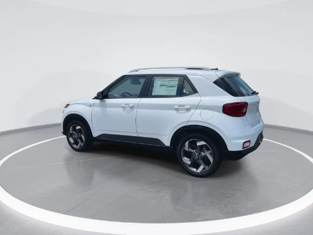 Used 2026 White Hyundai SEL image 6